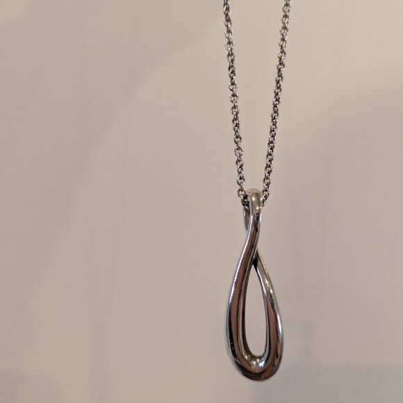 RETIRED James Avery Eternity Sliding Loop Pendant on James Avery Chain Necklace - Picture 4 of 5